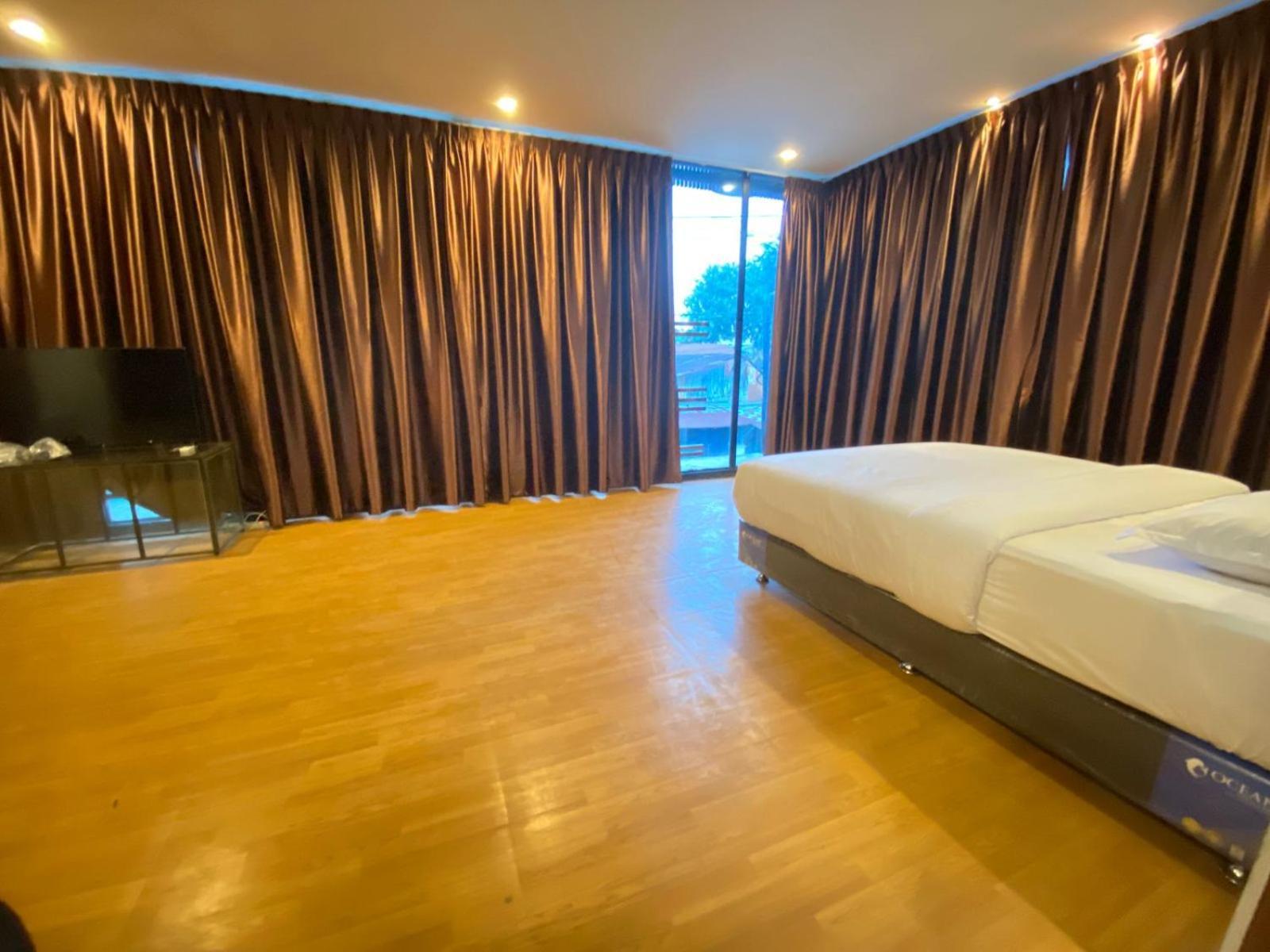 De'Tonga Hotel Medan Esterno foto