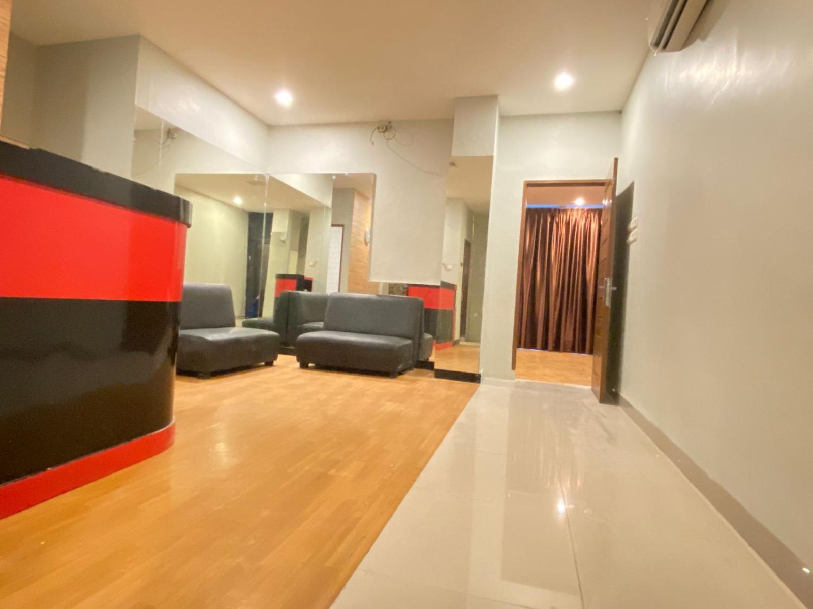 De'Tonga Hotel Medan Esterno foto