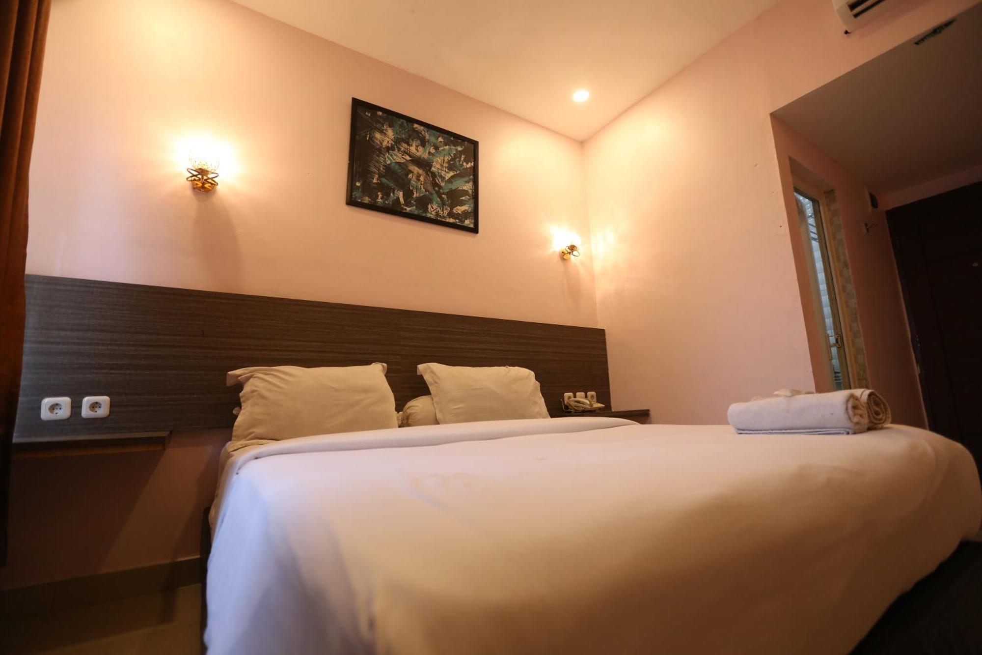 De'Tonga Hotel Medan Esterno foto