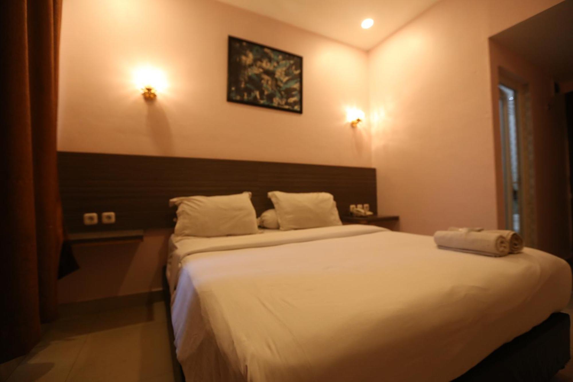 De'Tonga Hotel Medan Esterno foto