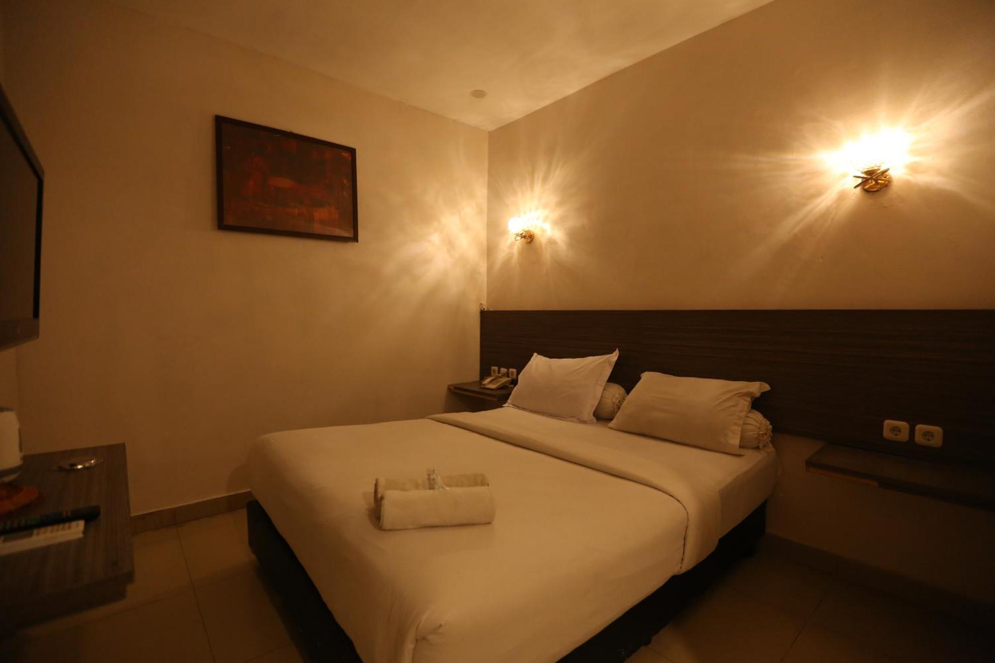 De'Tonga Hotel Medan Esterno foto