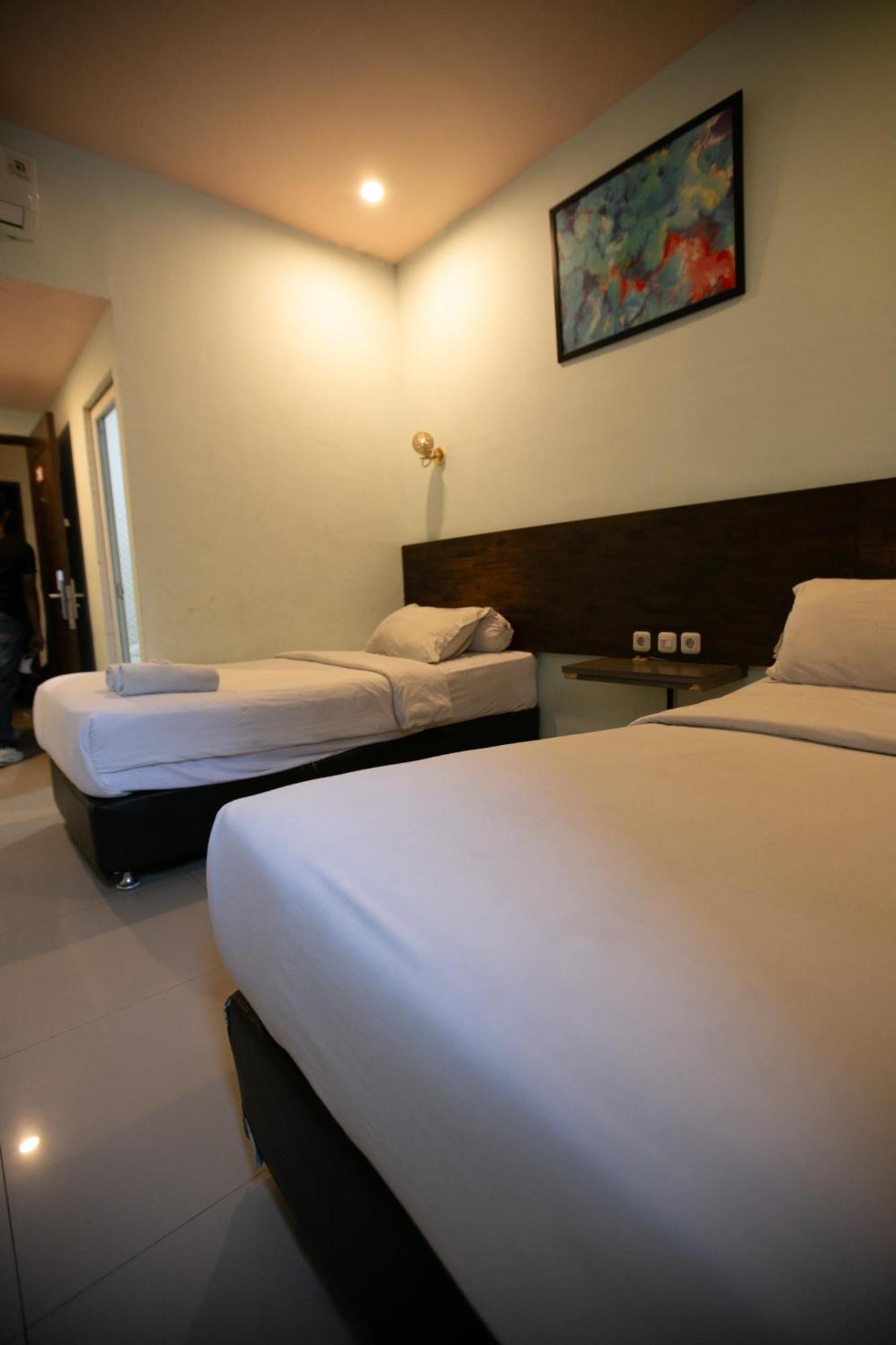 De'Tonga Hotel Medan Esterno foto