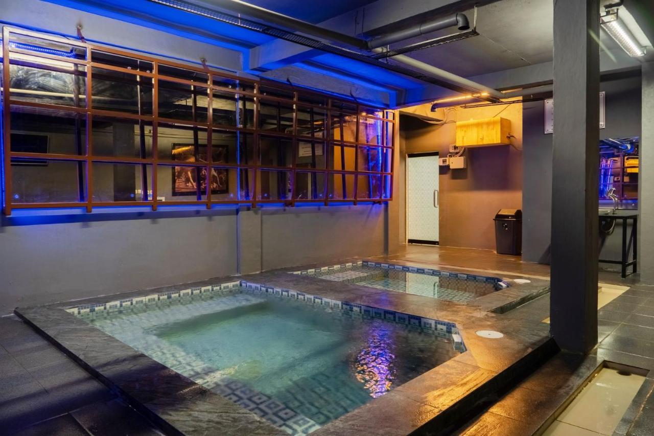 De'Tonga Hotel Medan Esterno foto