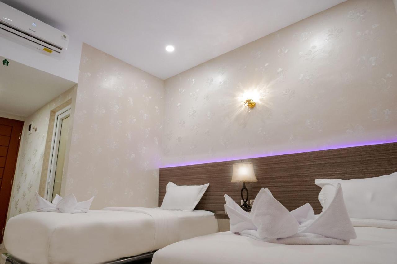De'Tonga Hotel Medan Esterno foto
