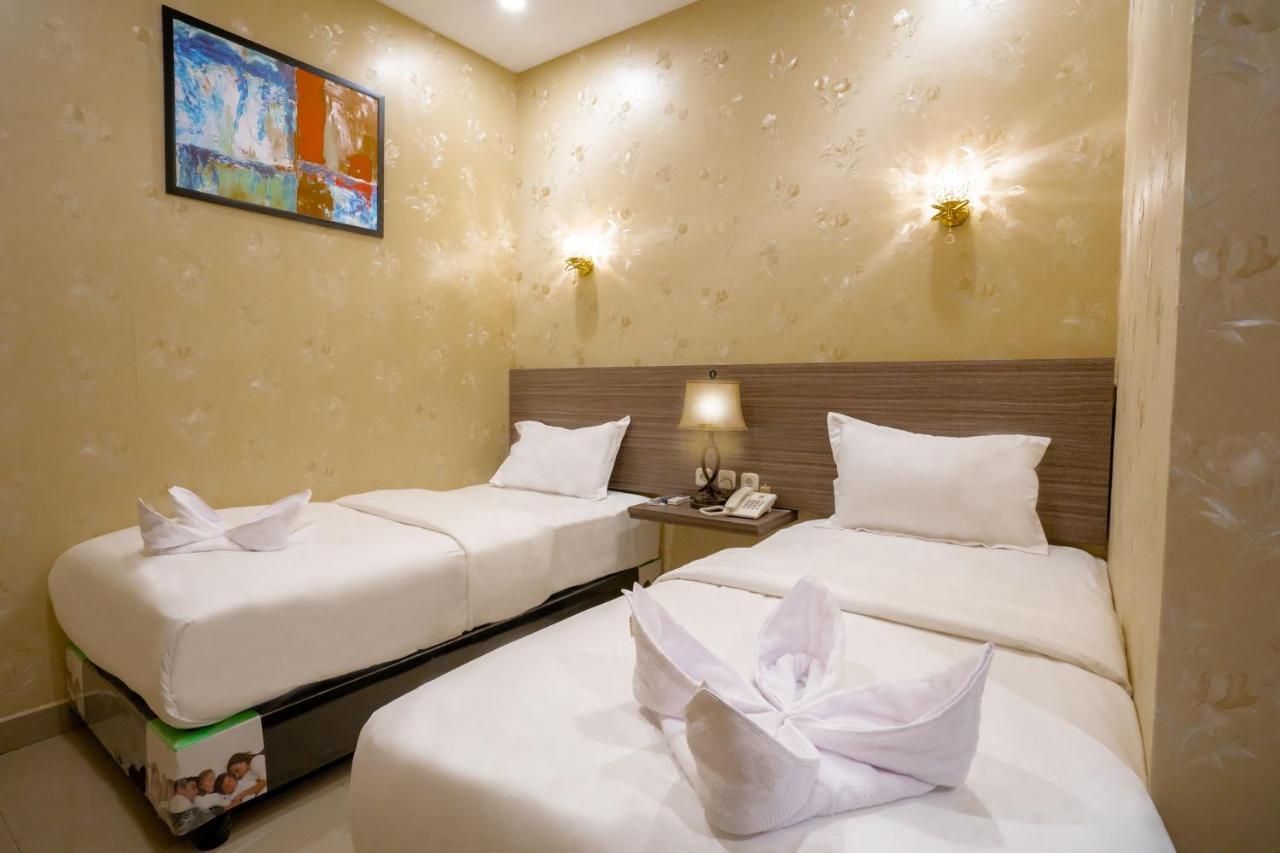 De'Tonga Hotel Medan Esterno foto